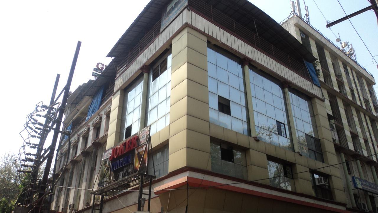 Girija Payyade Hotel Kalyān Exteriér fotografie