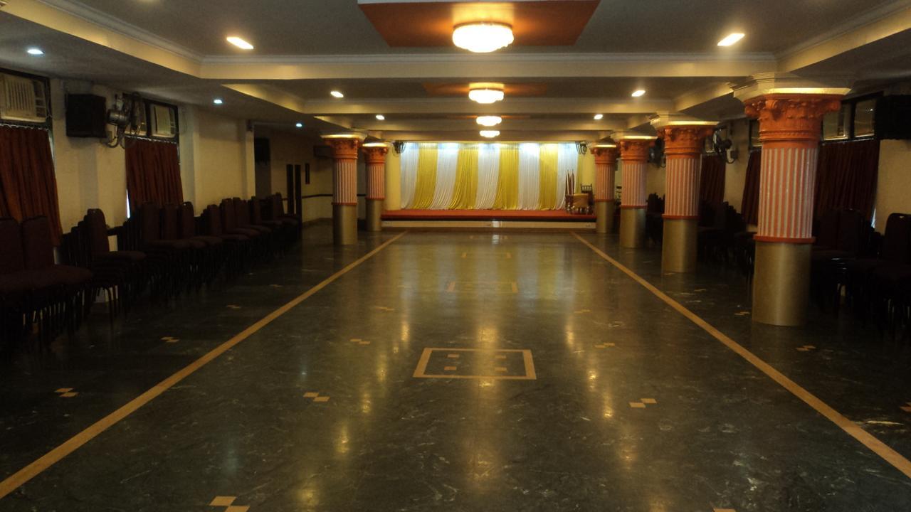 Girija Payyade Hotel Kalyān Exteriér fotografie