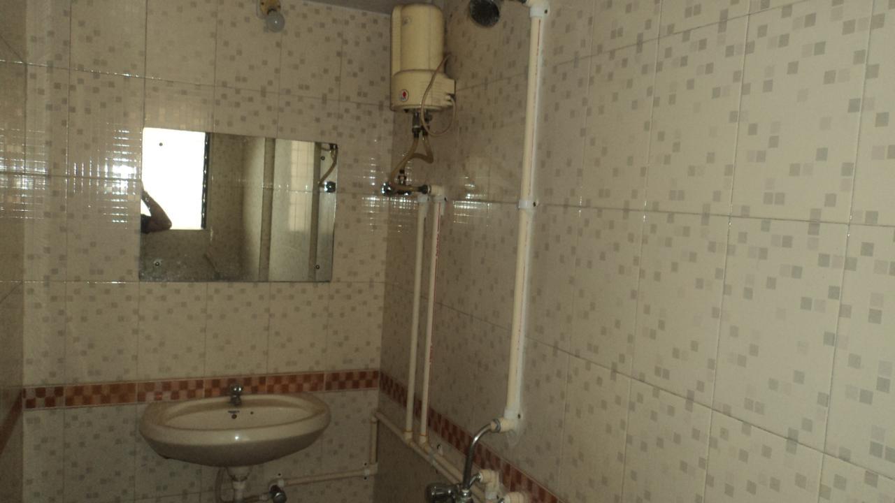Girija Payyade Hotel Kalyān Exteriér fotografie